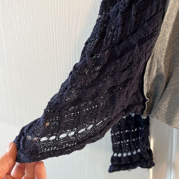 GUc Free People boho style grey jersey and navy blue lace  top - Picture 11 of 15